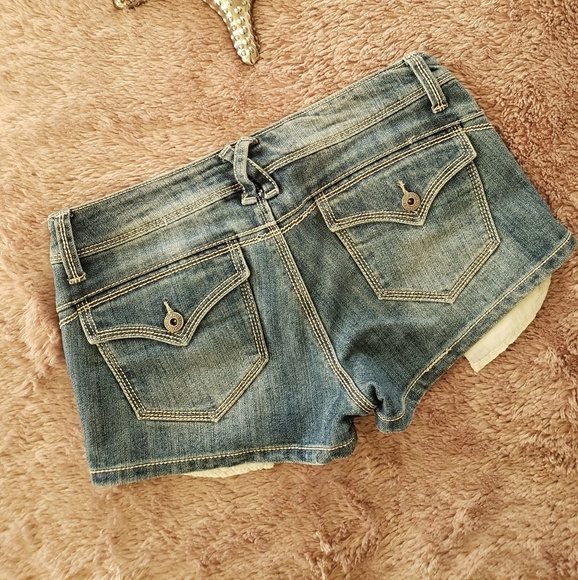 🤠BONGO Brand Jean Shorts with Lace Pockets - Picture 5 of 8